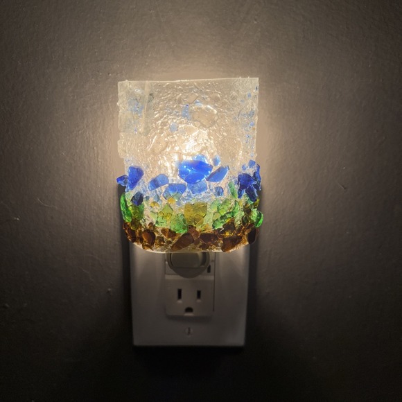 Recycled Glass "Horizon" Night Light by Reborn Glass - Picture 6 of 8